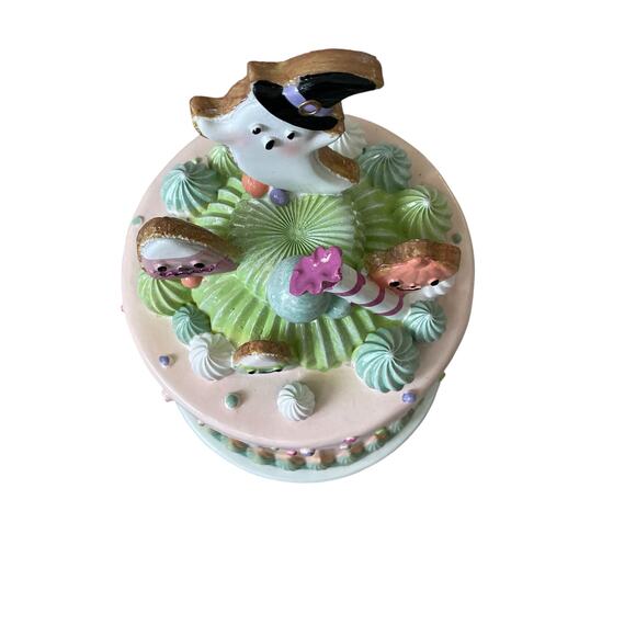 Sweet Treats Halloween Candy Corn Ghost Cake Decor 14in Resin Pastel Decor NEW - Picture 11 of 16